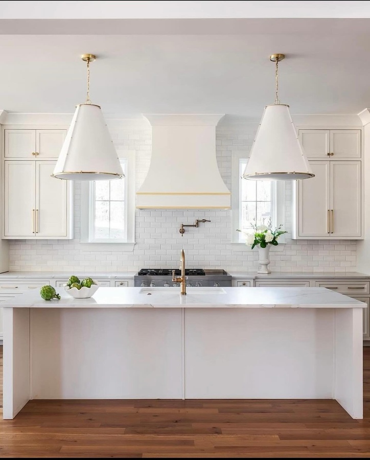 White shaker kitchen cabinetry by Designer Cabinets