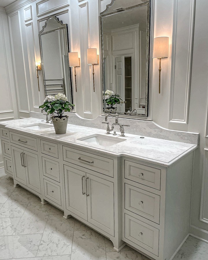 White shaker bath cabinetry by Designer Cabinets